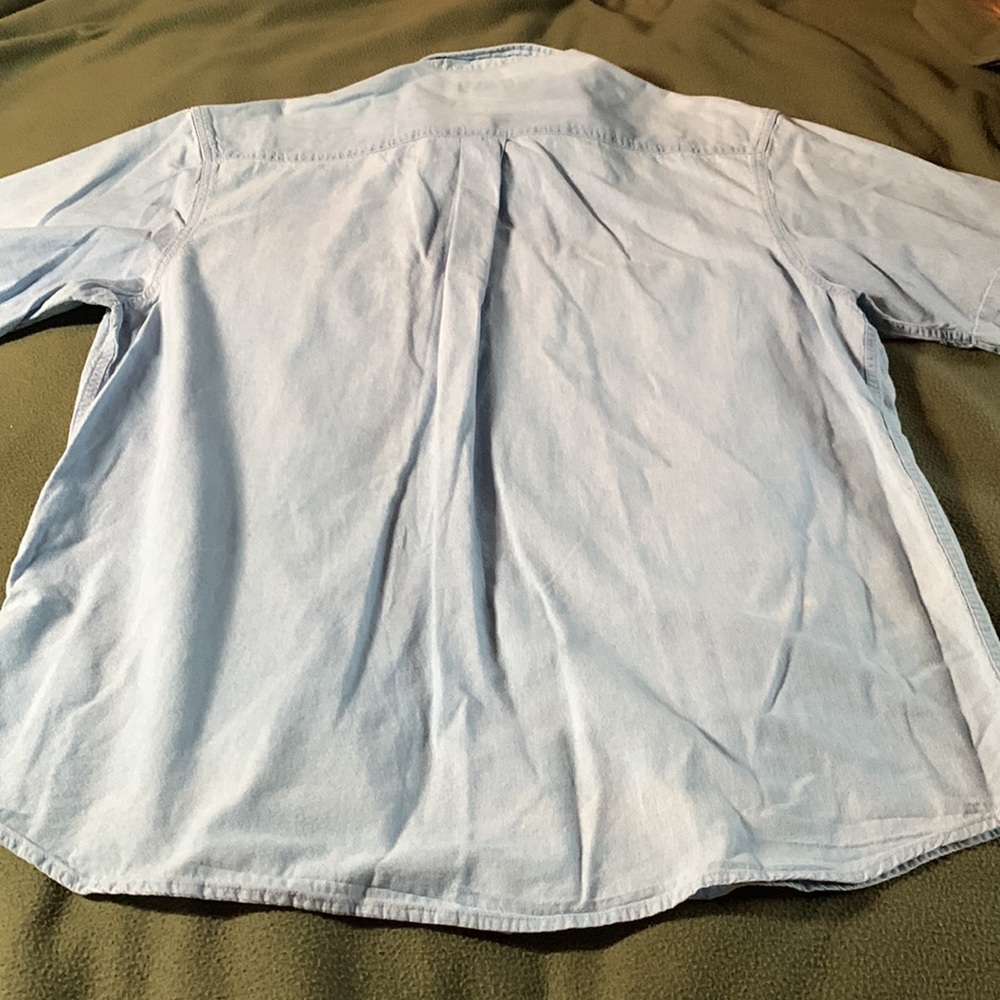 Men’s Carhartt blue, short sleeve, button up shirt. Pockets on chest. Size L. - Picture 6 of 8